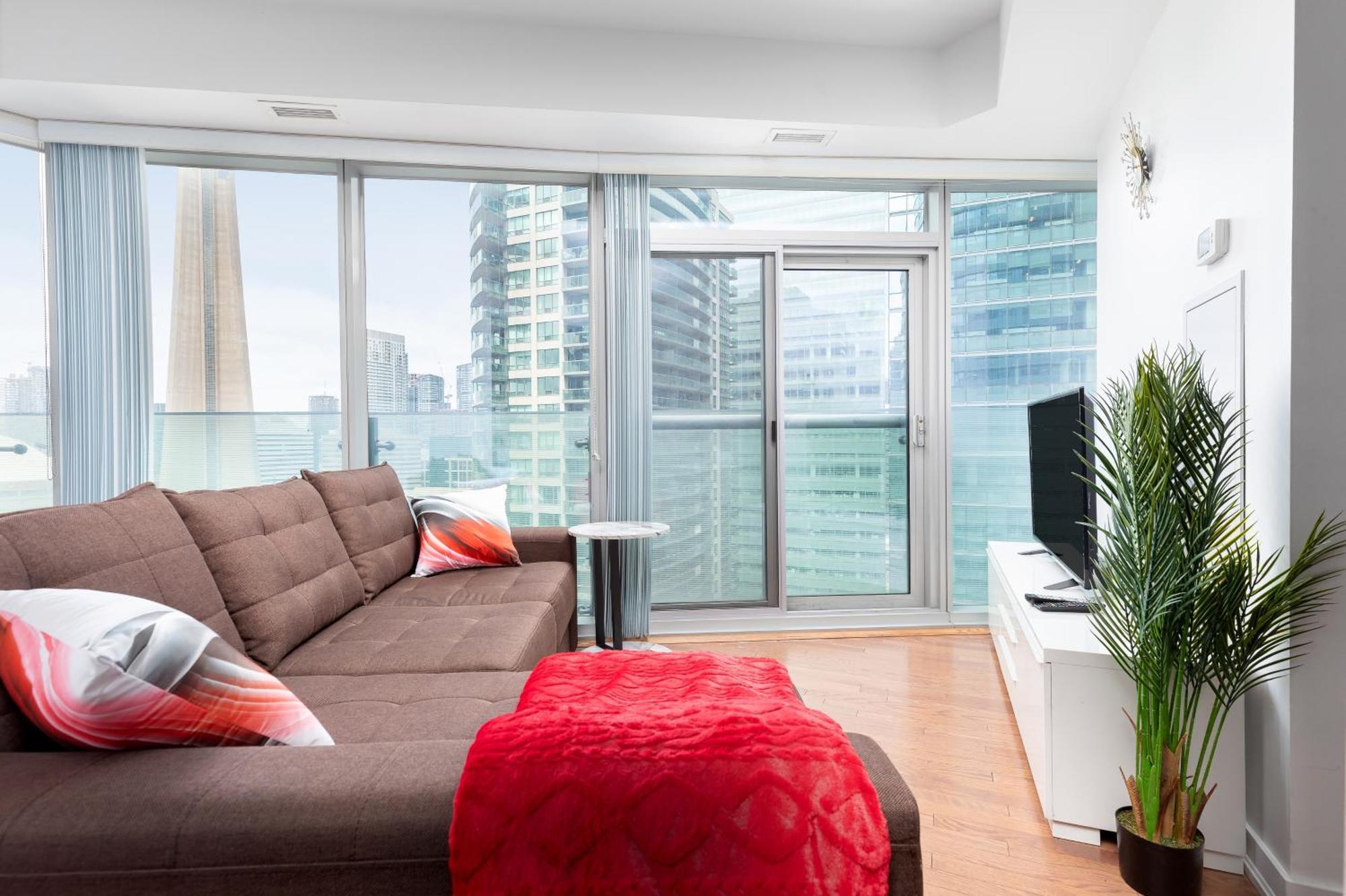 Downtown Toronto Condo Near Cn Tower, Scotiabank Arena, Rogers Centre, Union Station Екстериор снимка